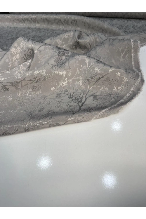 GRİ RENK AĞAÇ DALI DESENLİ İPEK JAKAR