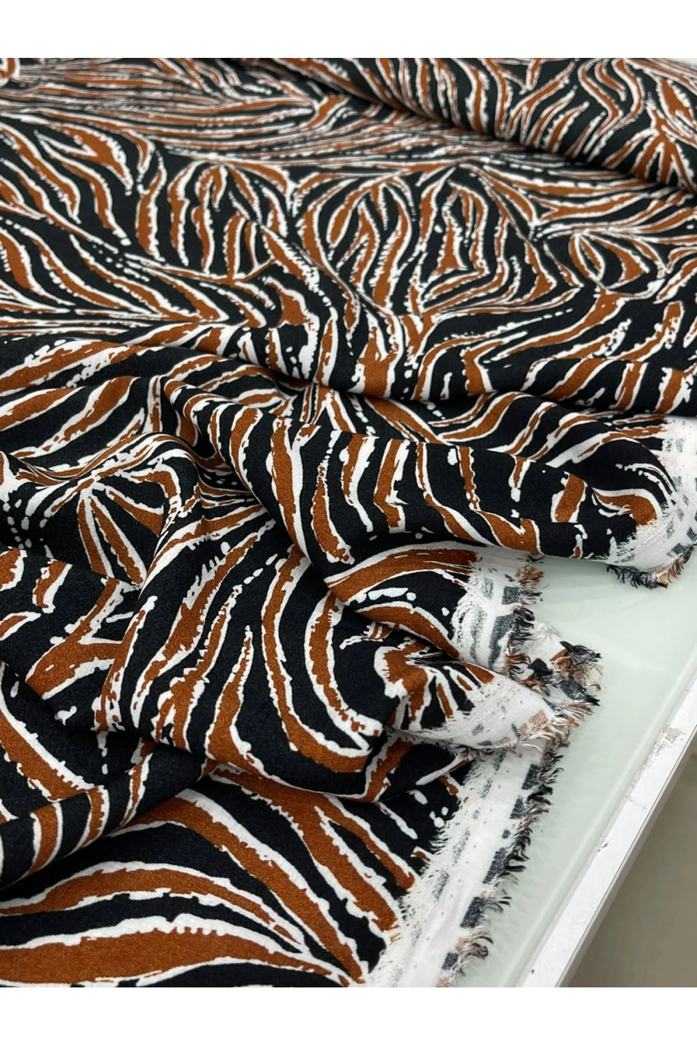 KİREMİT RENGİ ZEBRA DESEN MAROKEN VİSKON