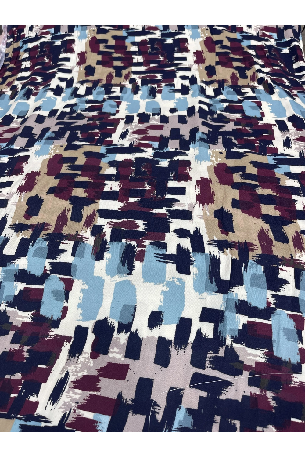 BORDO-SİYAH SOYUT FIRÇA DARBELİ GEOMETRİK DESEN