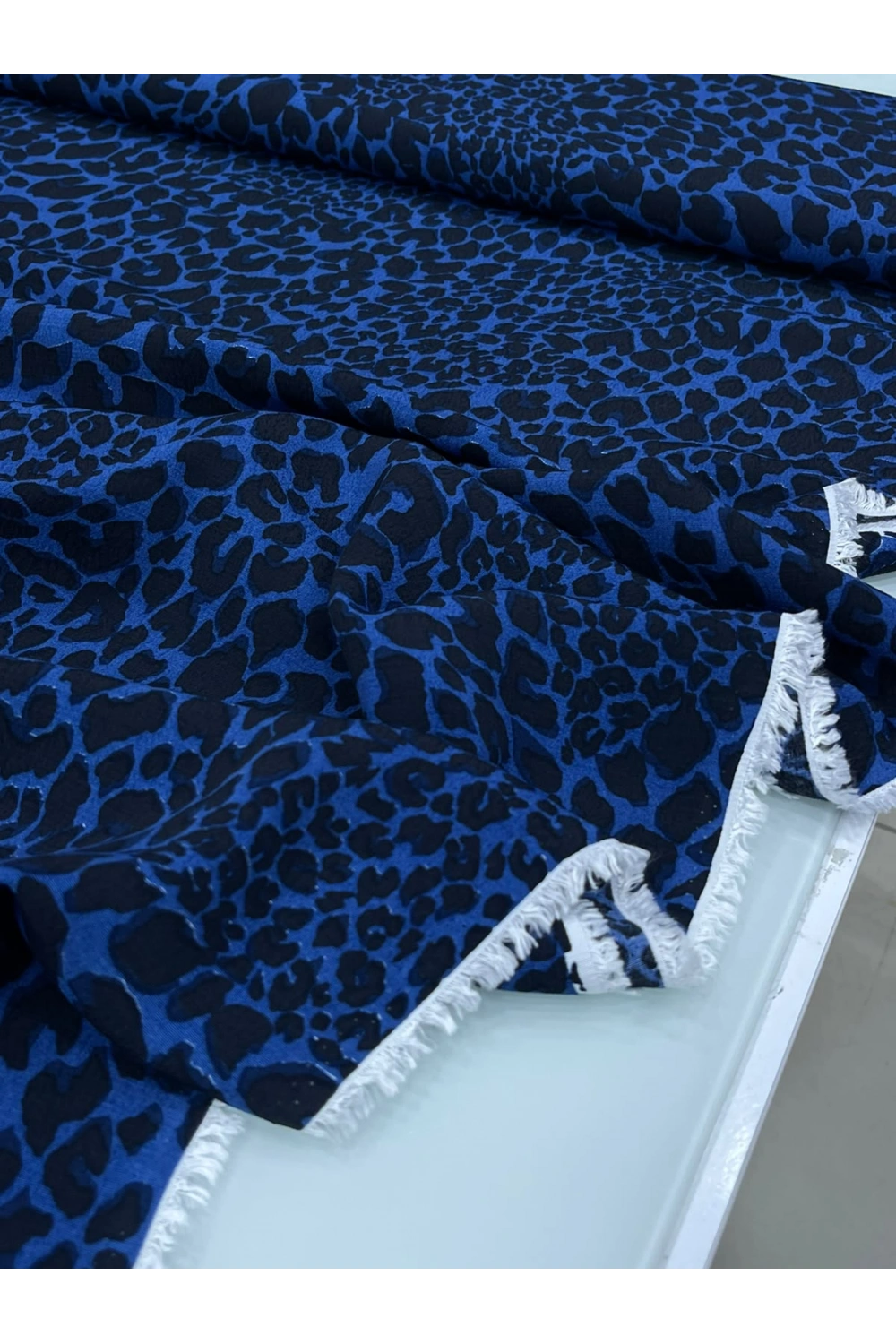 SAKS MAVİSİ LEOPAR MAROKEN VİSKON