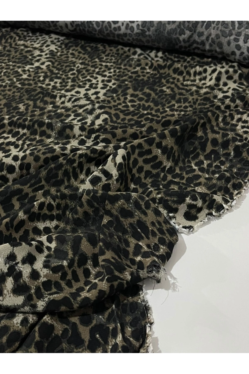 YEŞİL LEOPAR DESEN MAROKEN VİSKON