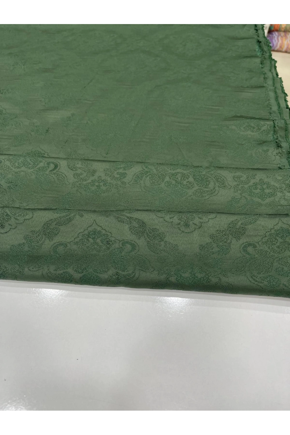 ZÜMRÜT YEŞİLİ ETNİK DESEN İPEK JAKAR