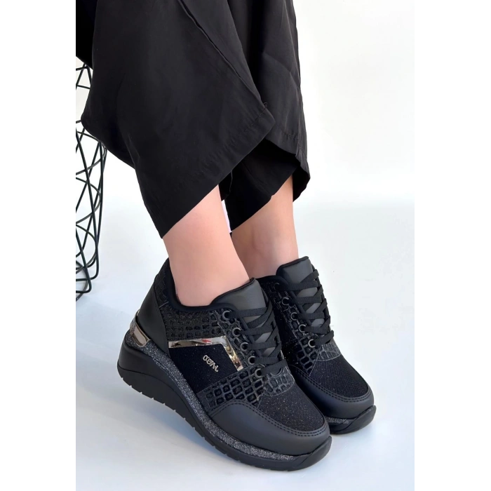 Geja Siyah Cilt Bağcıklı Spor Ayakkabı