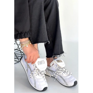 Dissa Beyaz Cilt Bağcıklı Paraşüt Detaylı Spor Ayakkabı