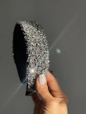 kristal taş işlemeli taç