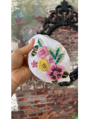 Çiçek Nakışlı Beyaz Taç