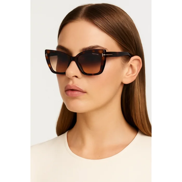 TOM FORD SUN TF 920 53P