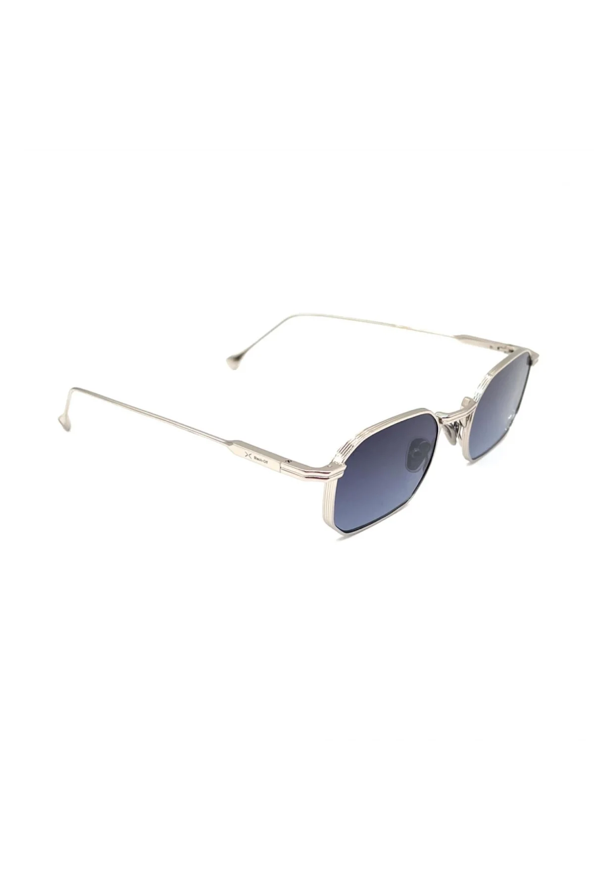 X BLACK L173 C502