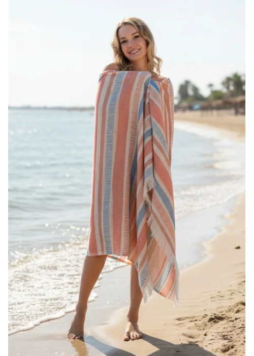 Larissa Coral Peshtemal