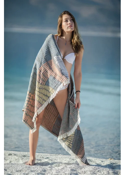 Nerite Black & Red Peshtemal