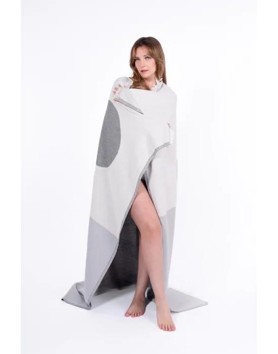 Luna Throw - Grey & Black