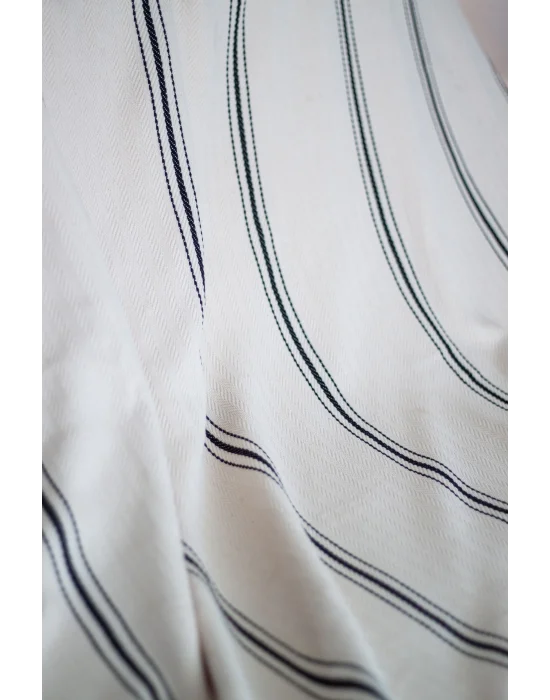 Lydia Handloomed XL Throw