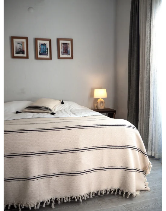 Lydia Handloomed XL Throw