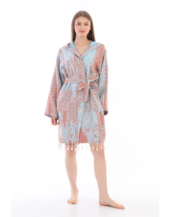 Tonna Terra & Blue Bathrobe