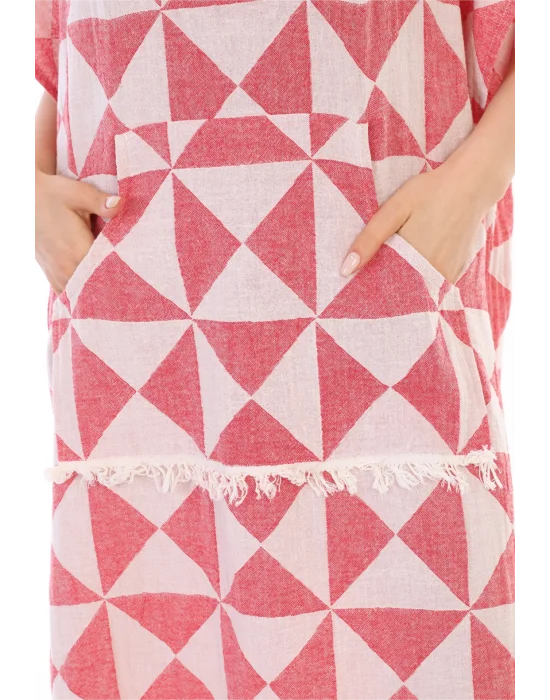 Tria Red Surf Poncho