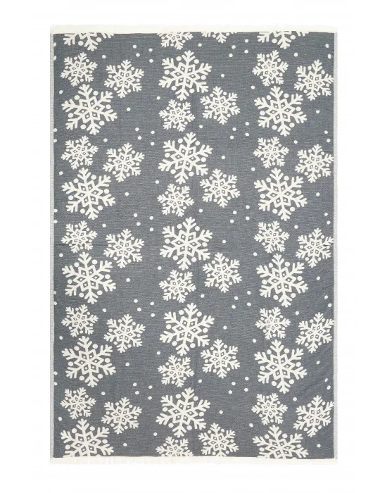 Snowy Nights Throw