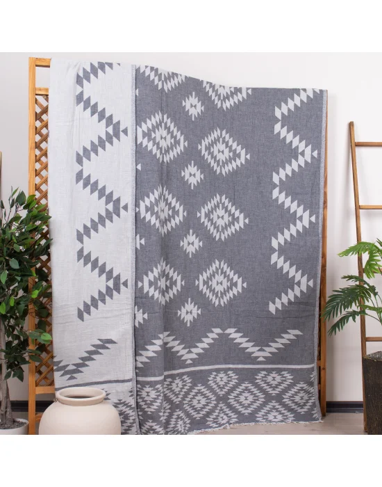 Truva Throw