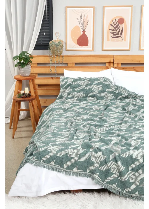 Crows XL Muslin Throw