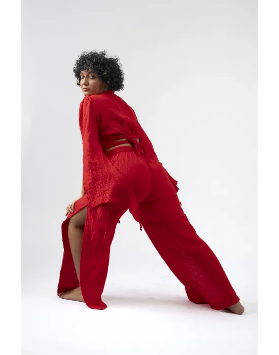 Aya Rote Hose