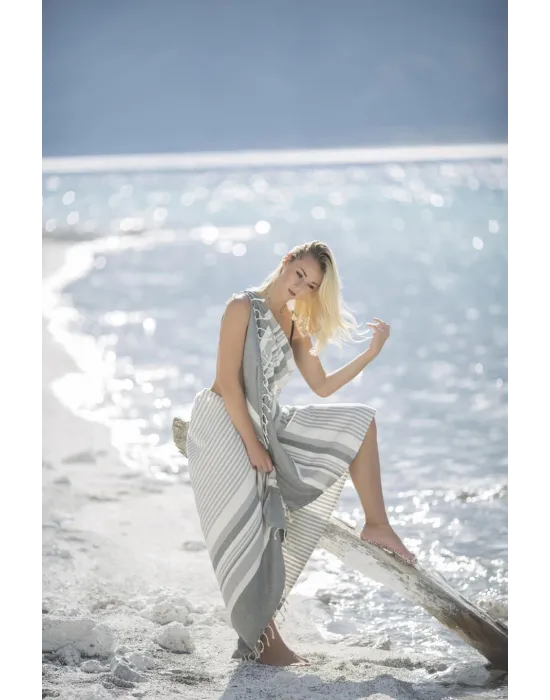 Torellia Black Peshtemal