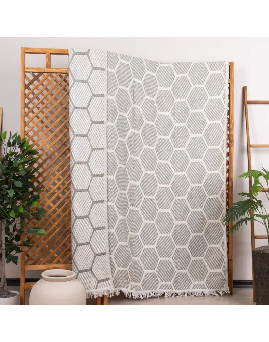 Hexagon Throw