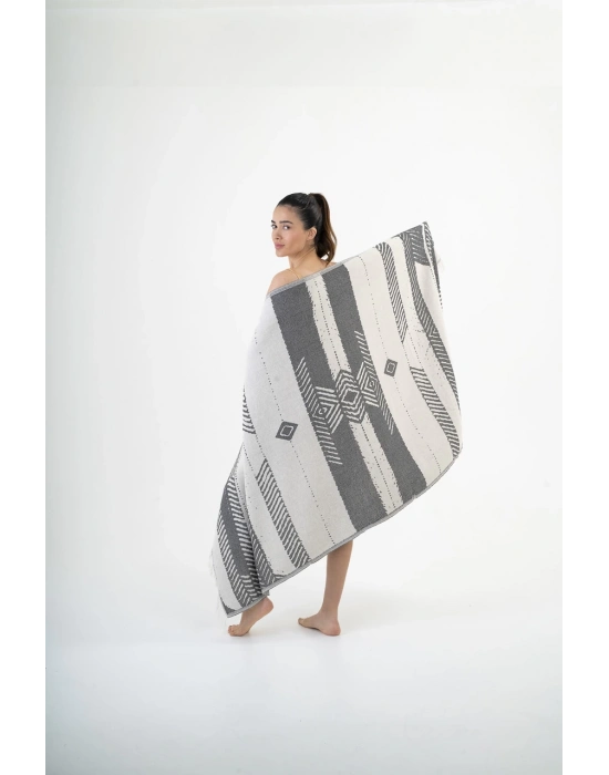 Laodikia Black Peshtemal