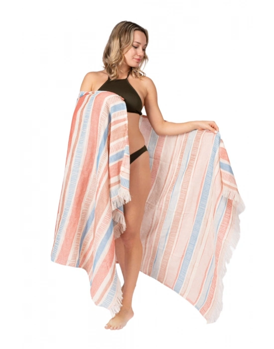 Larissa Coral Peshtemal