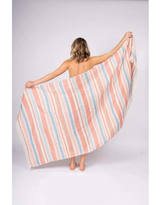 Larissa Coral Peshtemal