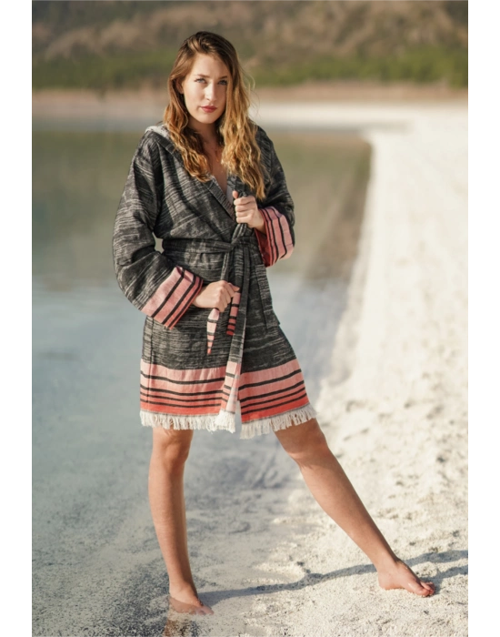 Melongena Siyah Bornoz