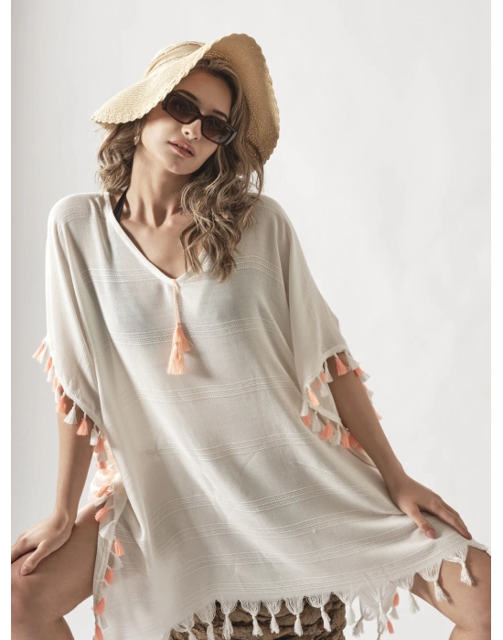 Yan Püsküllü Beyaz Elbise