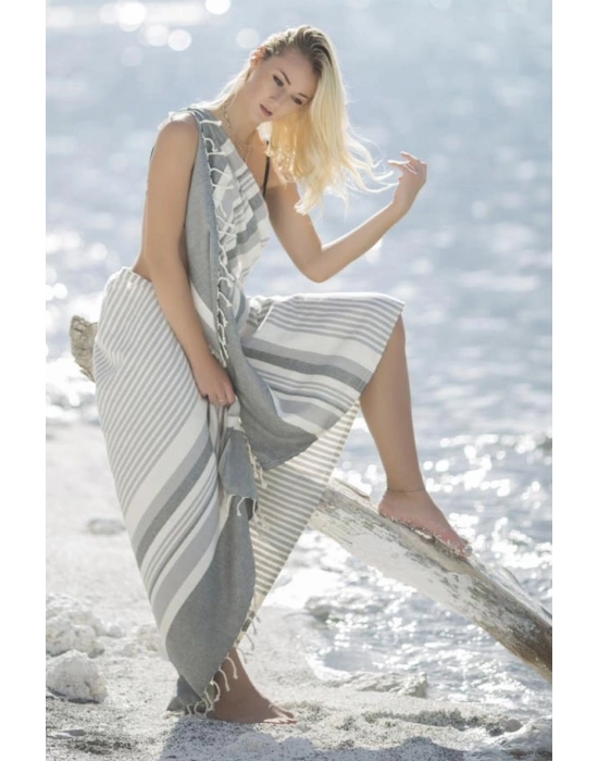 Torellia Black Peshtemal