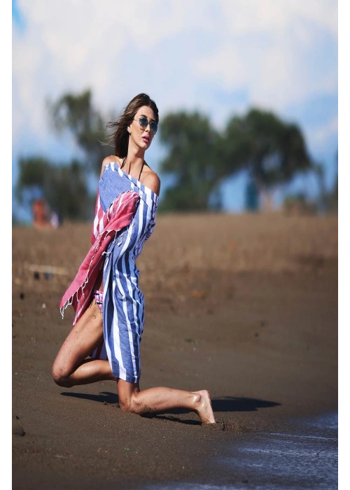 Kanesh Donanma Mavisi ve Kırmızı Pestemal