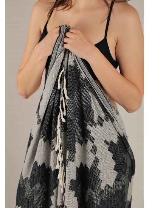 Minassos Black Peshtemal