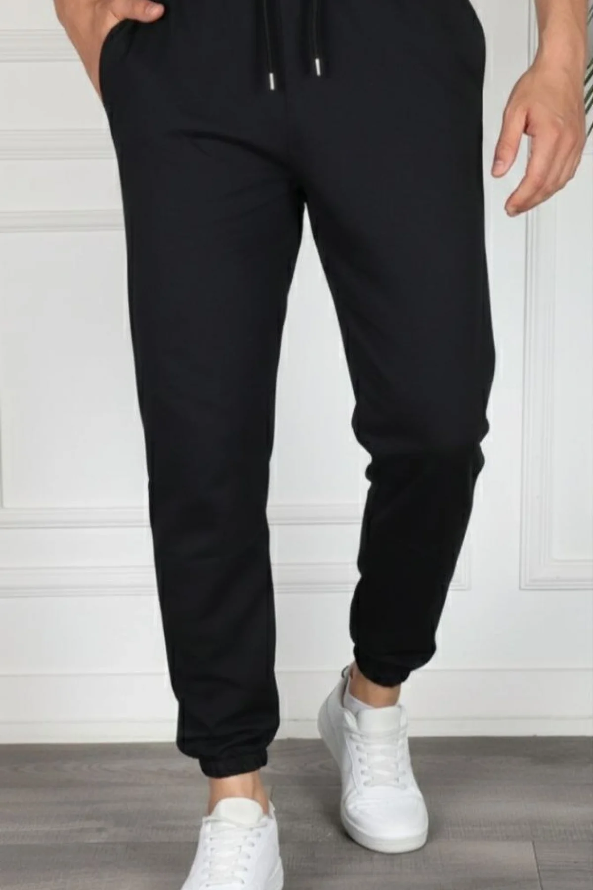 Erkek Jogger Eşofman Altı Rahat Kalıp, Cepli, Lastikli Paça, Günlük Spor Pantolon - Siyah