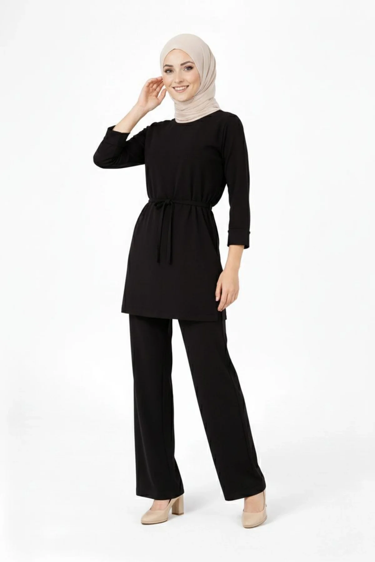 Osy Modal yumuşak dokulu Kadın Kuşaklı Tesettür Takım Salaş Kalıp 4/3 Kol Katlanmış kol İkili Takım - Siyah