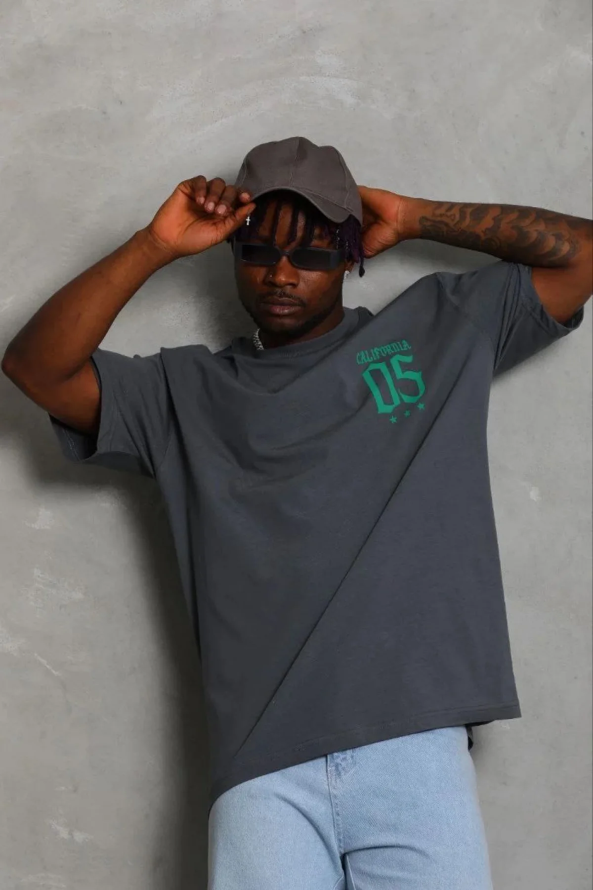 Erkek Baskılı T-Shirt Kısa Kol Bisiklet Yaka Regular Fit Rahat Kalıp Günlük Tişört - Füme