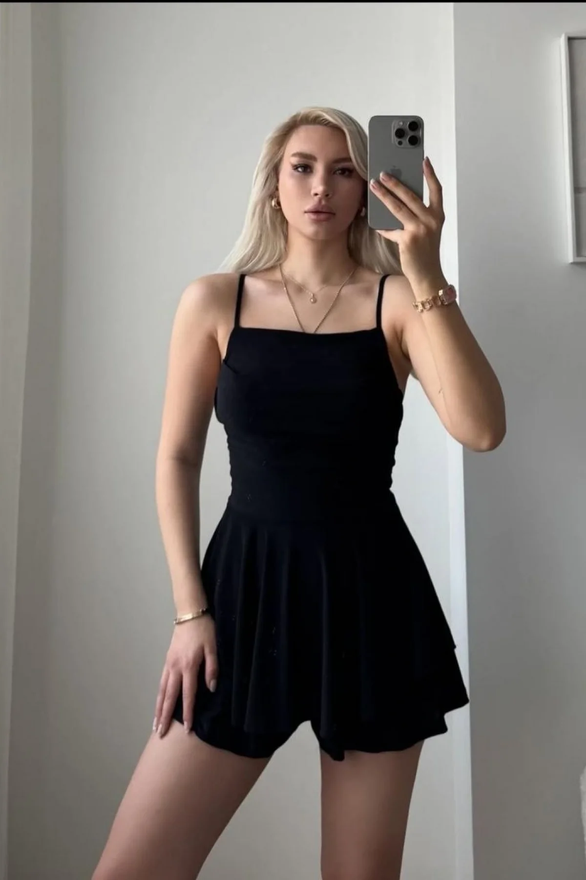 Kadın Straplez Mini Etek Görünümlü Şortlu Elbise Büzgülü Şık Yazlık - Siyah