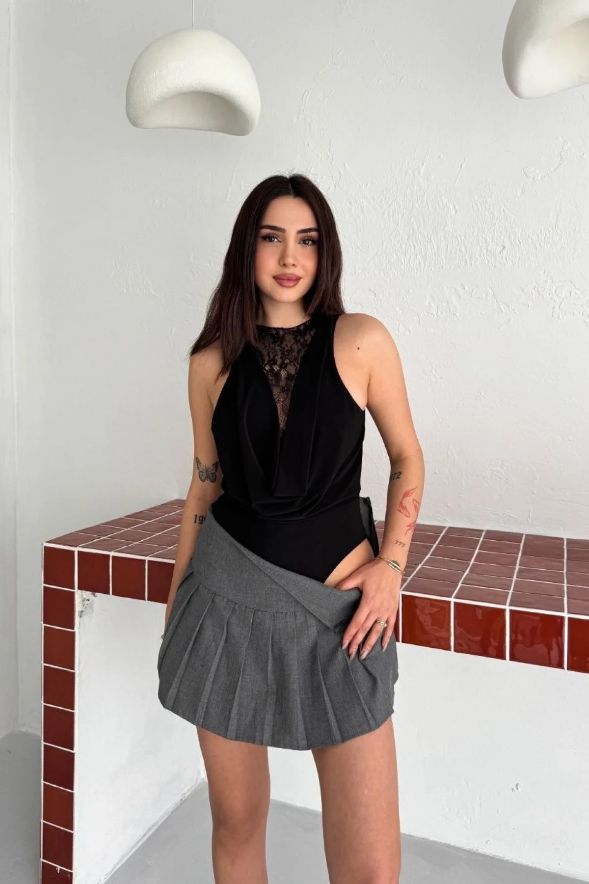 Kadın Dantel Detaylı Derin Dekolte Body Şık Kolsuz Yazlık Bodysuit - Siyah