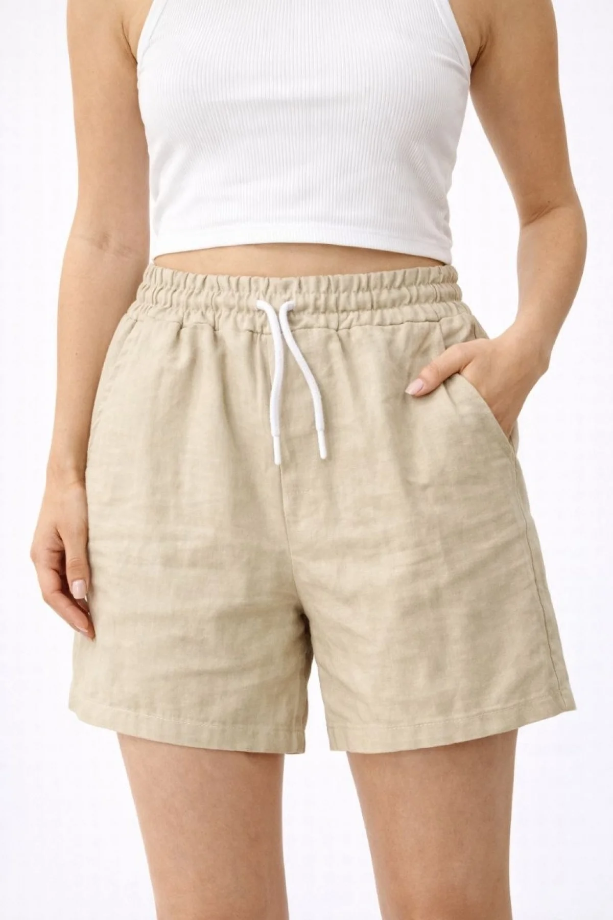 Kadın Keten Kumaş Cepli Rahat Kesim Bel Lastikli Şort - Bej