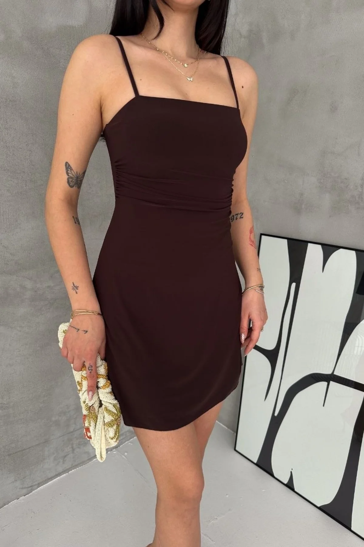 Kadın Askılı Şifon Mini Elbise Drapeli Bel Vücuda Oturan Yazlık Şık - Kahverengi