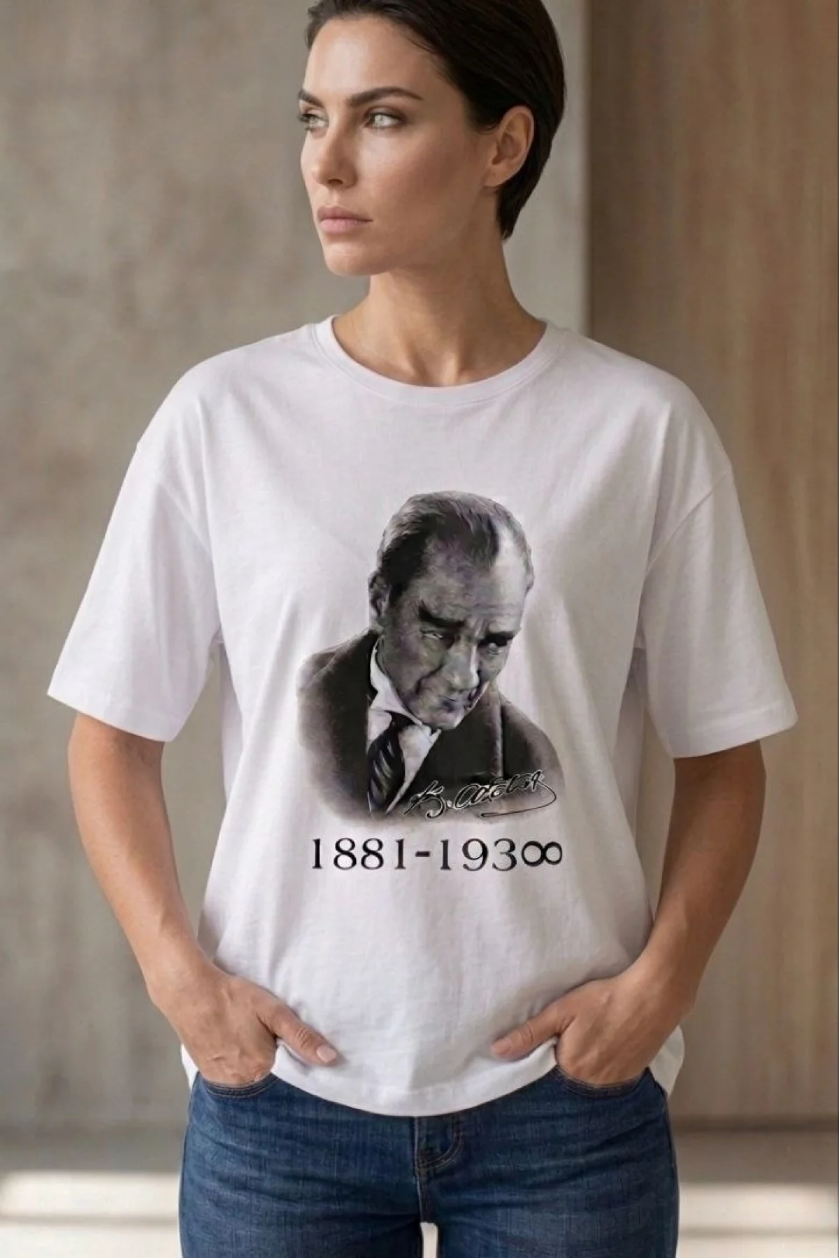 Kadın Atatürk Baskılı Tişört Kısa Kollu Bisiklet Yaka T-Shirt - Beyaz