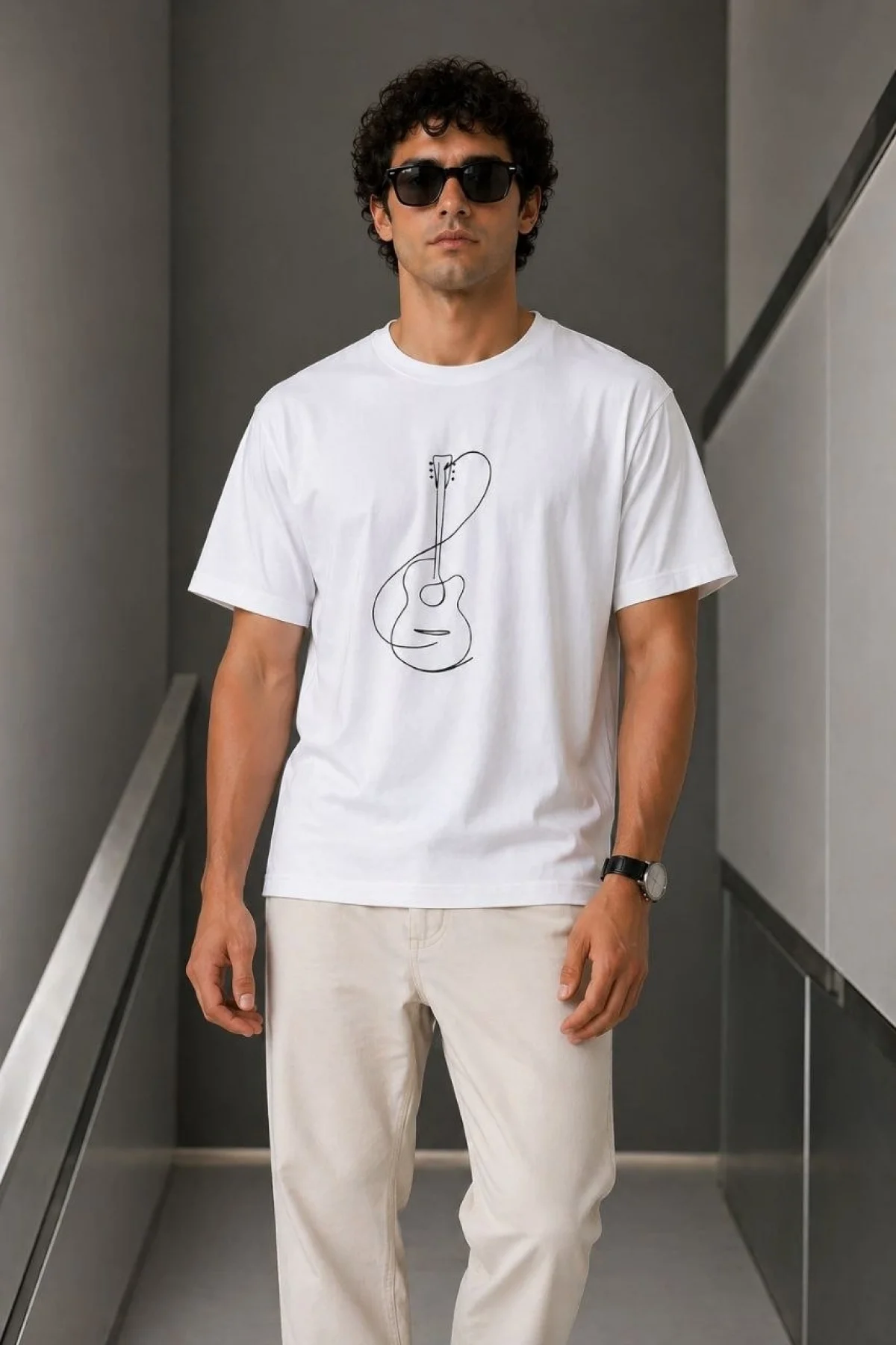 Erkek Minimal Gitar Baskılı Tişört T-Shirt Yazlık Kısa Kol Bisiklet Yaka T-Shirt - Beyaz