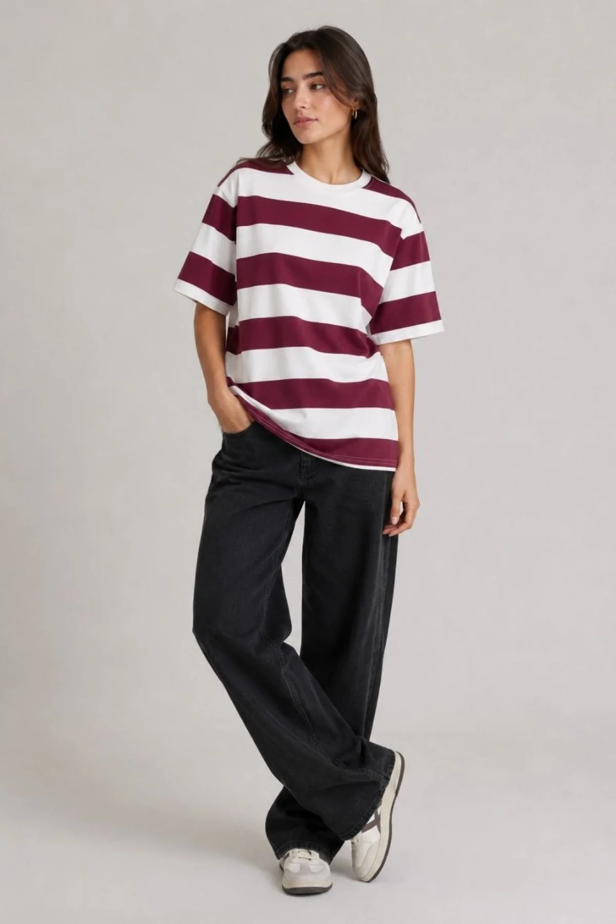 Kadın Çizgili Oversize Tişört Bisiklet Yaka Kısa Kol Yazlık T-Shirt - Bordo