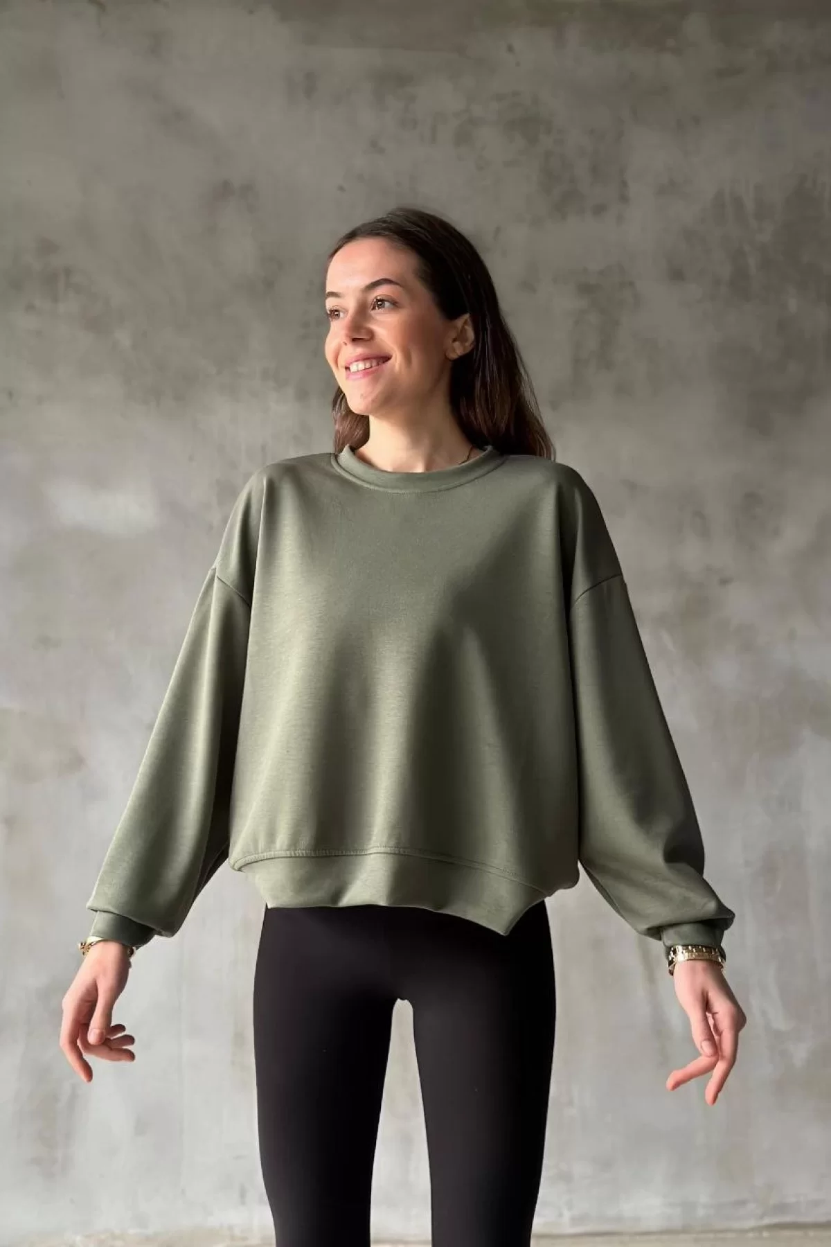 Osy Modal Yumuşak dokulu Kumaş Bisiklet Yaka Oversize Sweatshirt - Haki