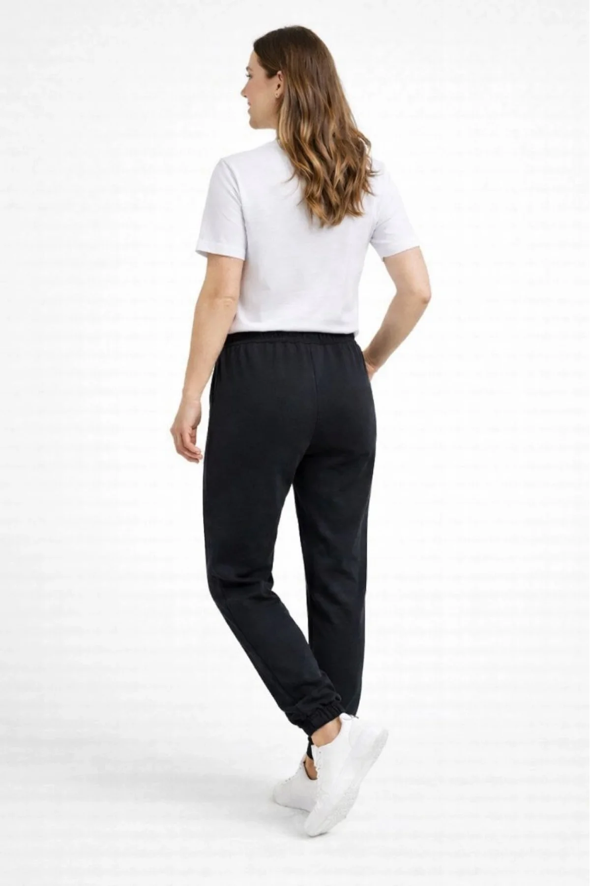 Kadın Jogger Eşofman Altı Rahat Kalıp, Cepli, Lastikli Paça, Günlük Spor Pantolon - Siyah