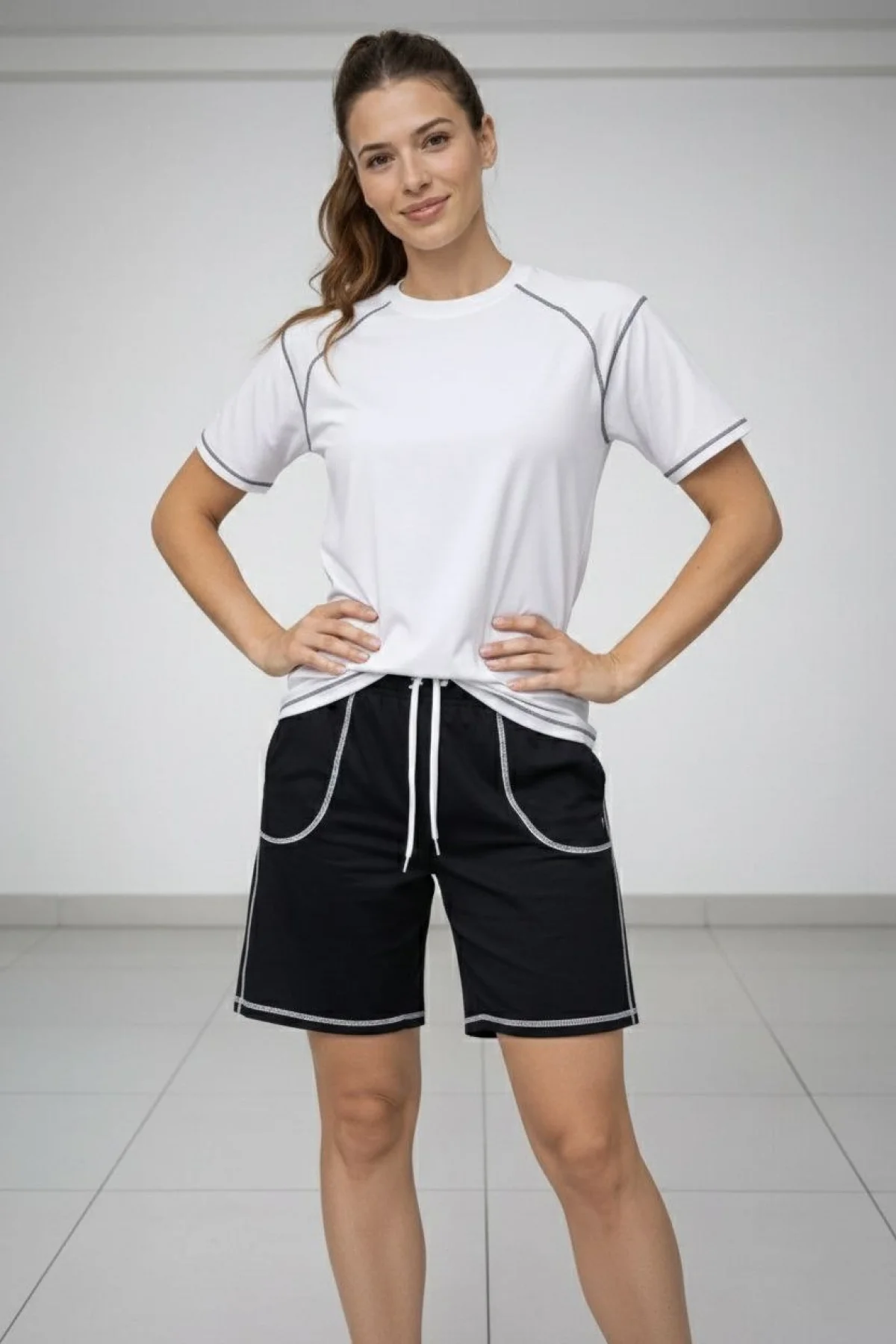 Kadın Spor Tişört Şort Takım Kontrast Dikiş Detaylı Ovarsize rahat kalıp - Beyaz