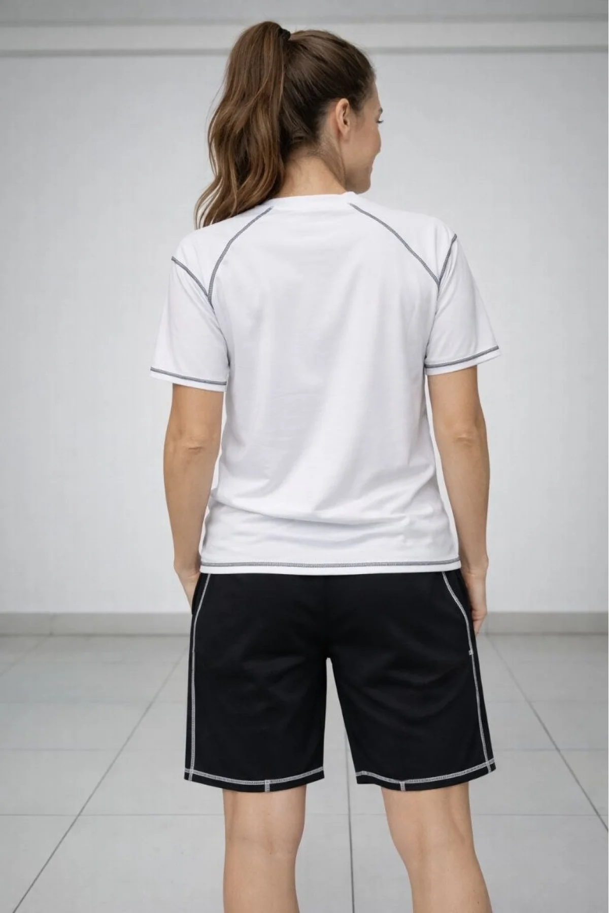 Kadın Spor Tişört Şort Takım Kontrast Dikiş Detaylı Ovarsize rahat kalıp - Beyaz