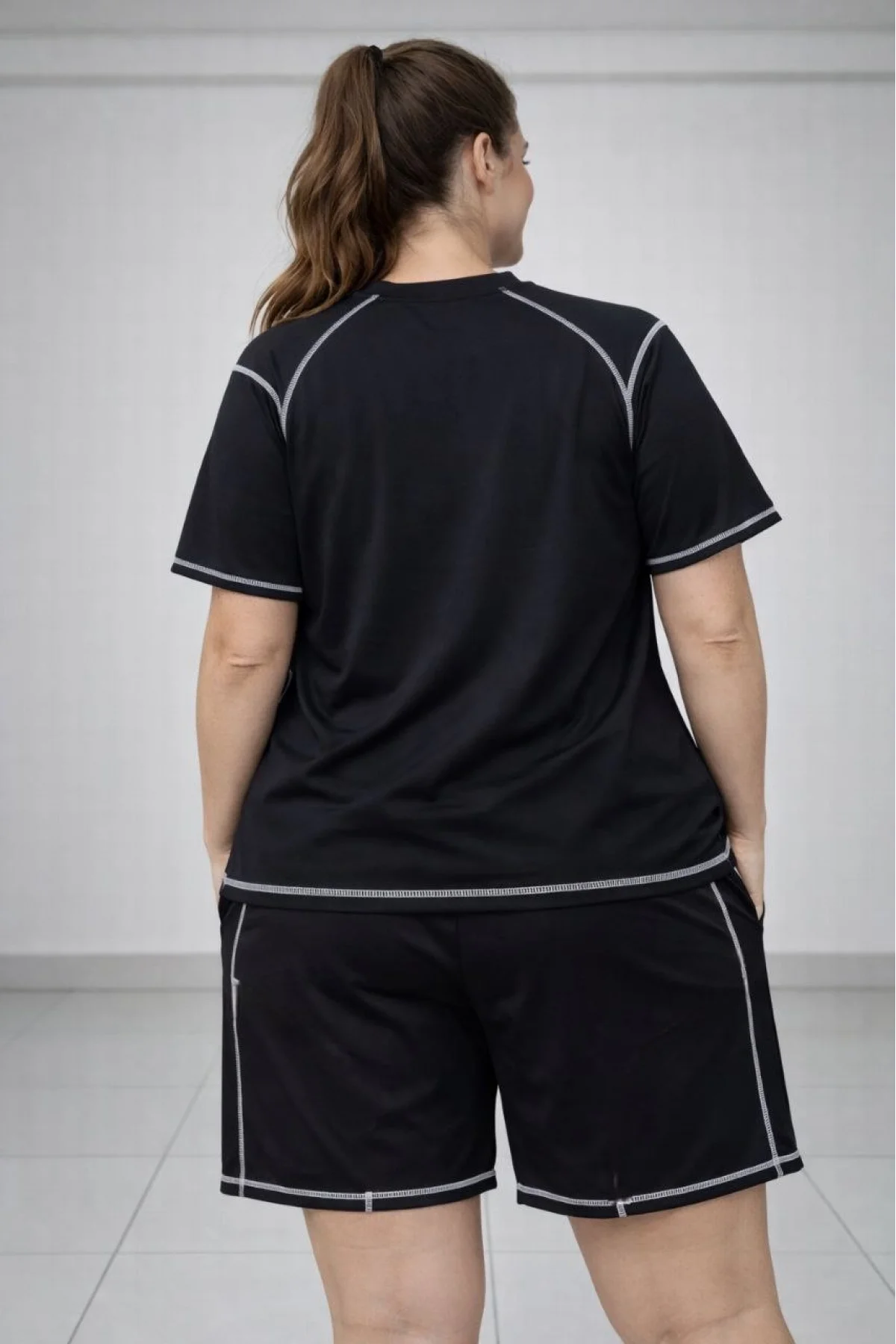 Kadın Battal Beden Kısa Kollu Tişört Şort Takım Kontrast Dikiş Detaylı Günlük Ev Giyimi - Siyah