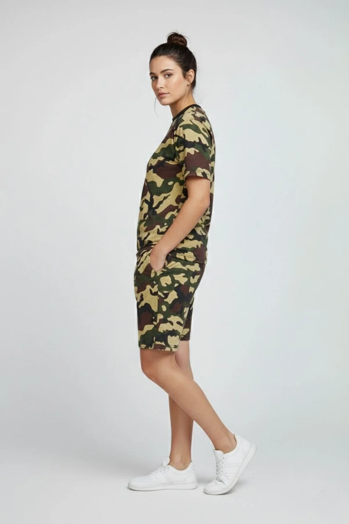 Kadın Kamuflaj Desenli Tişört Şort Takım Kesim 2’li - Kamuflaj
