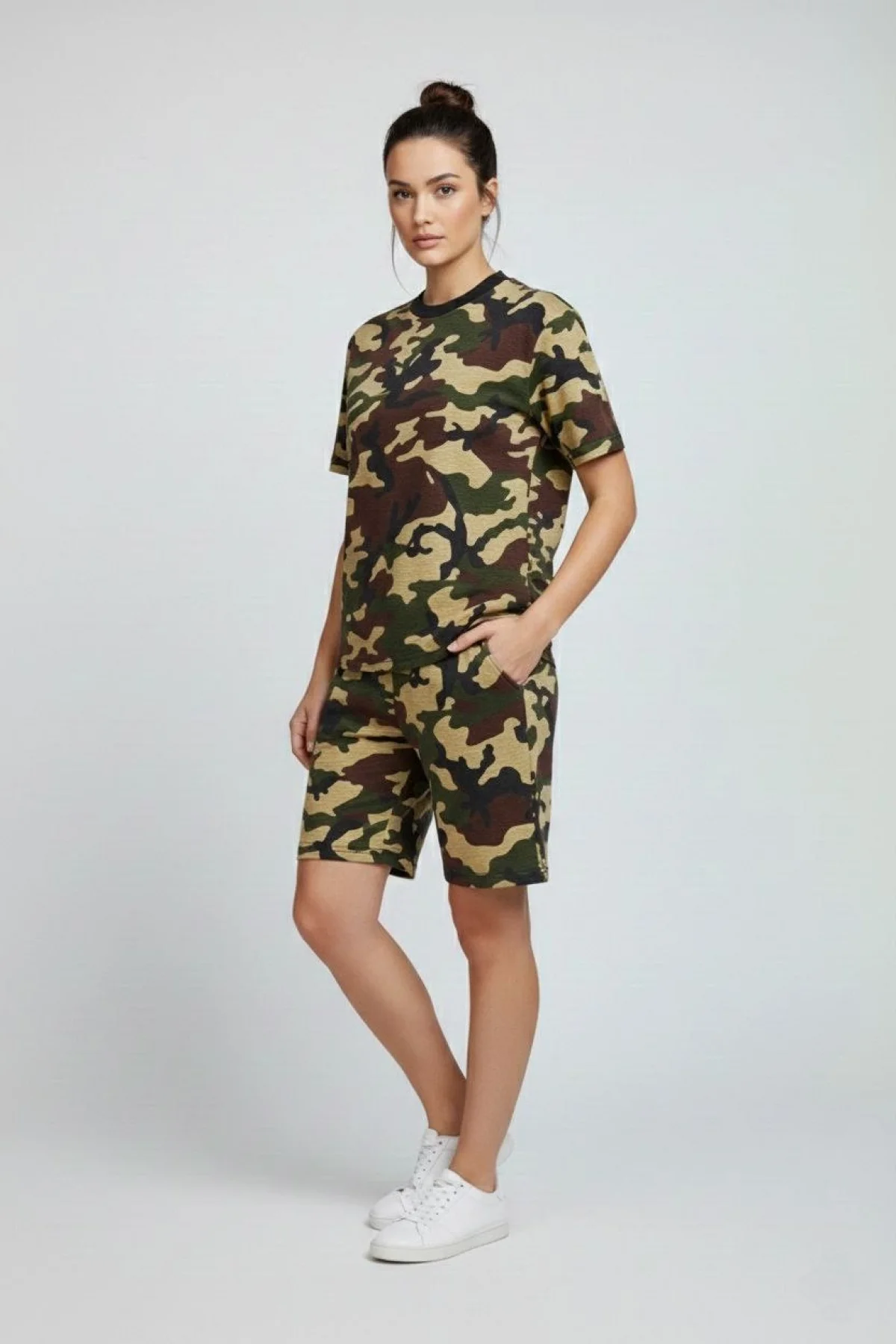 Kadın Kamuflaj Desenli Tişört Şort Takım Kesim 2’li - Kamuflaj